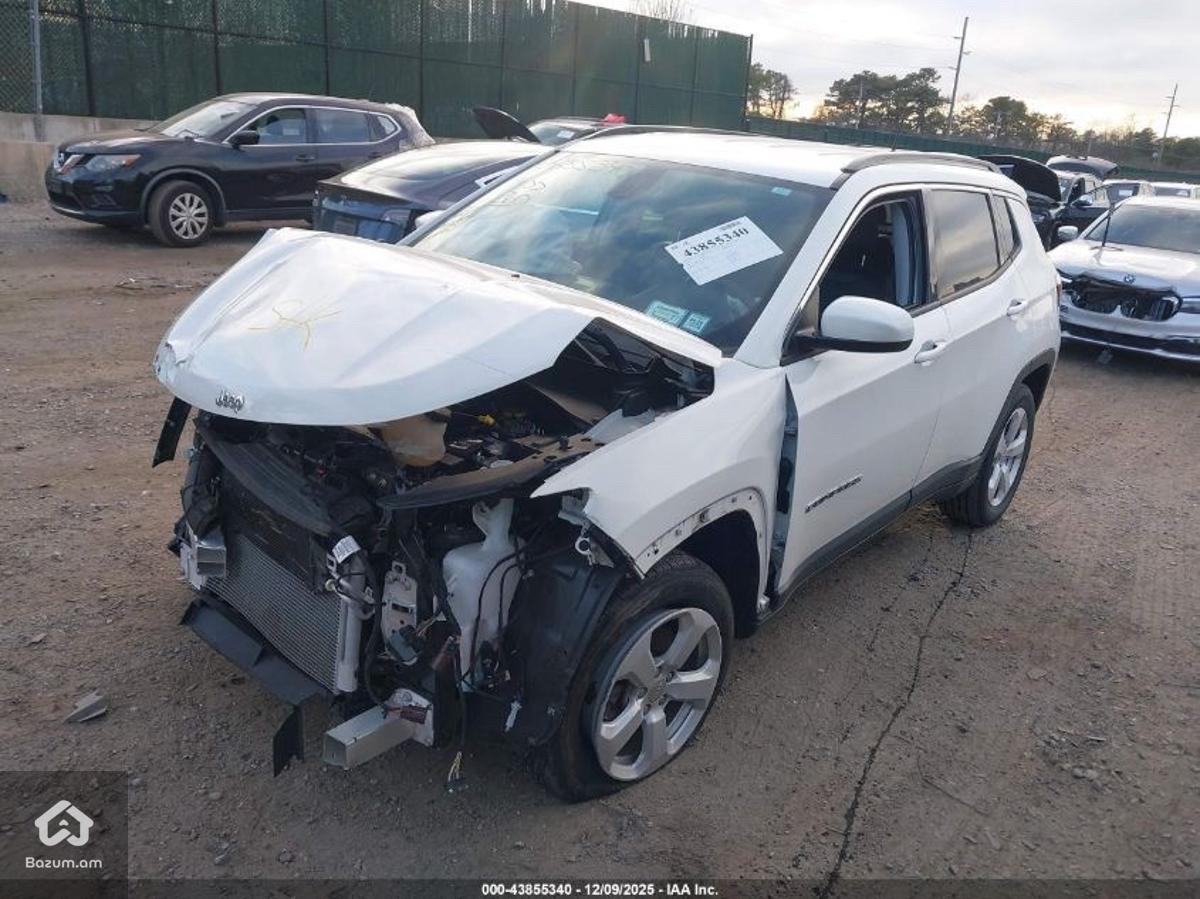 Jeep Compass Latitude 4x4 - image 2
