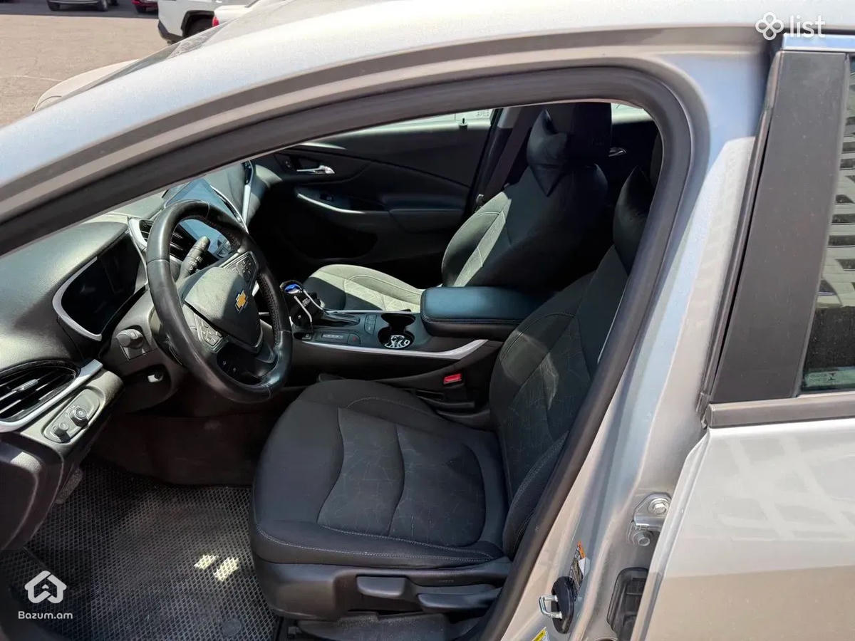 Chevrolet Volt 2 - image 3