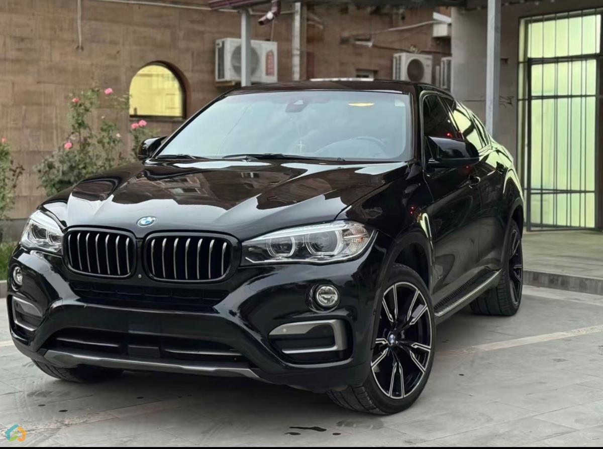 BMW X6 - image 1