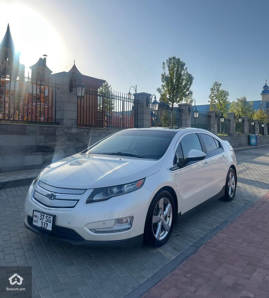 Chevrolet Volt Premier - image 1