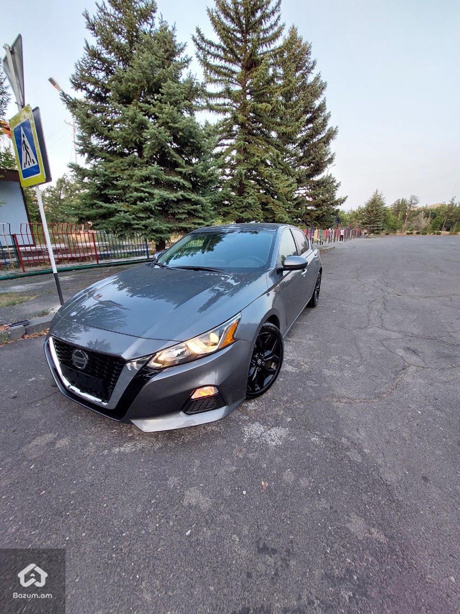 Nissan Altima 2020 - image 3