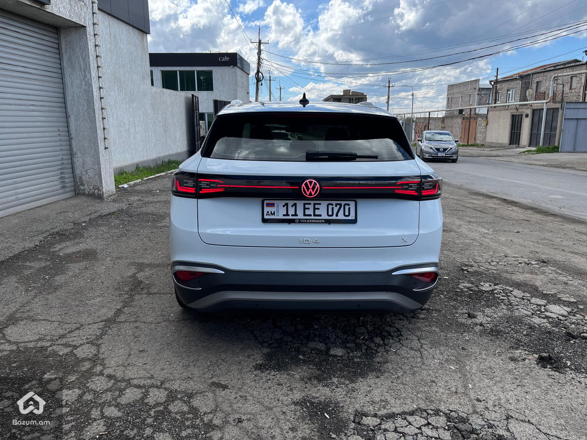 Volkswagen ID 4 X Pro - image 4