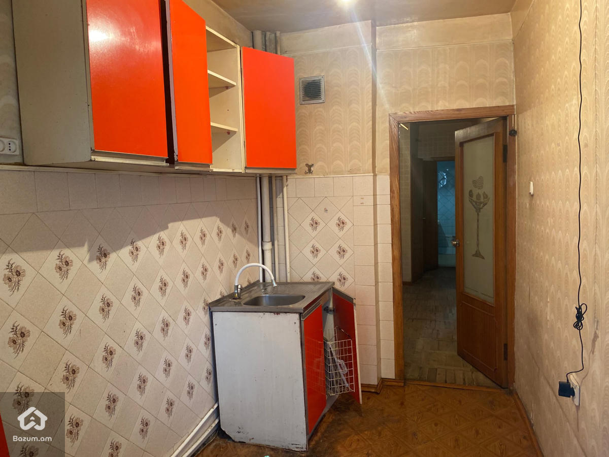 Վաճառվում է 3 սենյականոց բնակարան Արաբկիրում - image 8