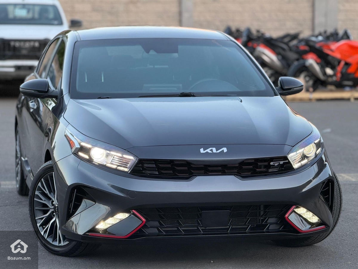 Kia Forte GT-LINE - image 23