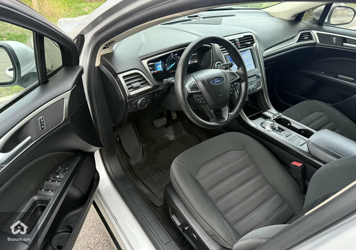 Ford Fusion Restyling SE 2018 - image 8