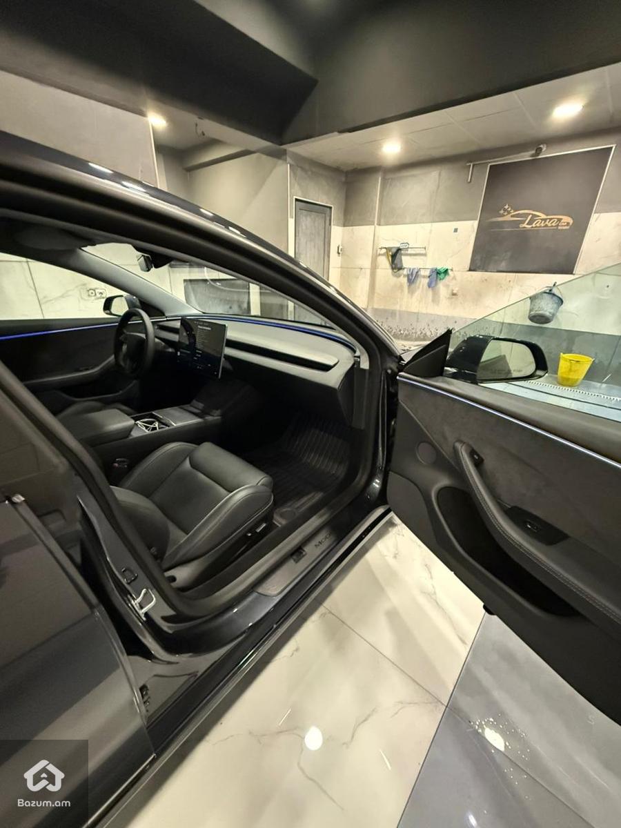 Tesla Model 3 Performance 2025 - image 9