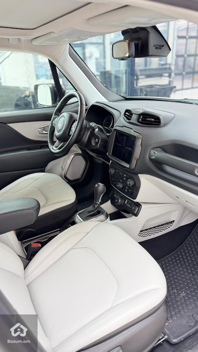 Jeep Renegade Limited 1.3T 4x4 2022 - image 19