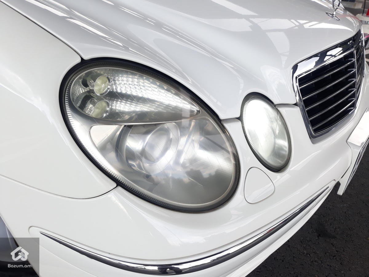 Mercedes W211 - image 8