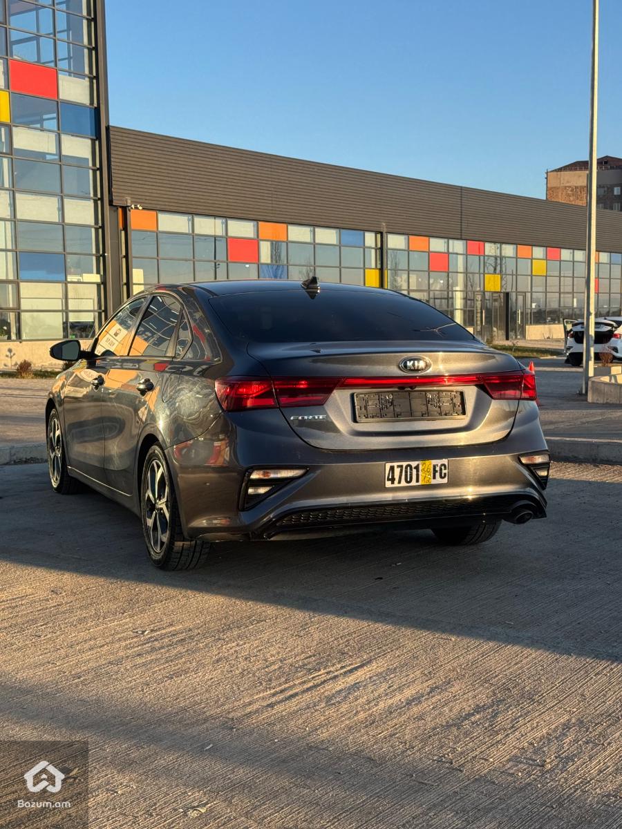 Kia Forte 2019 - image 12