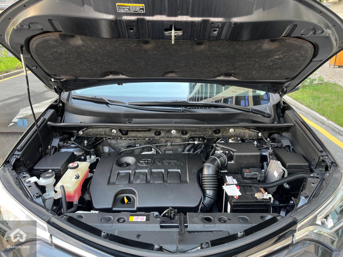 Toyota Rav4 - image 14
