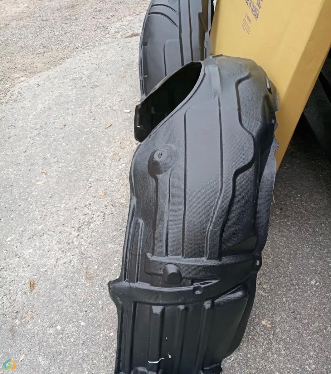 Toyota Camry զաշիտնիկներ - image 2