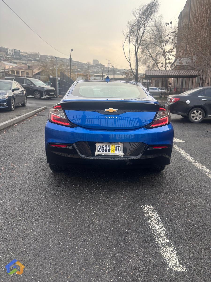 Chevrolet Volt - image 3