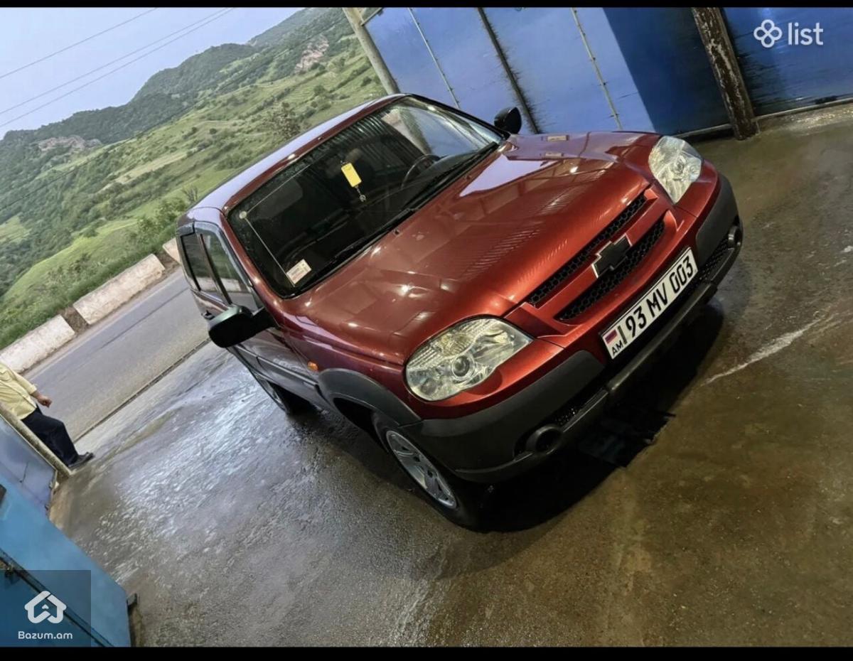Chevrolet Niva  - image 2