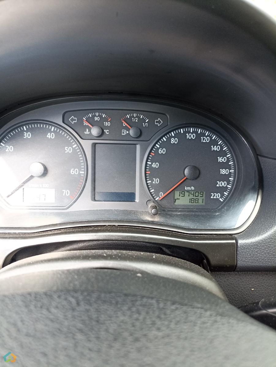 Volkswagen polo - image 9