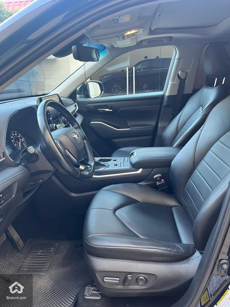 Toyota Highlander xle  - image 10