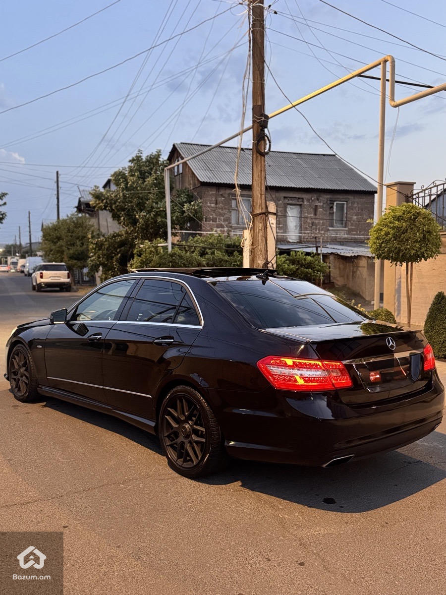 Mercedes-Benz E-class - image 6