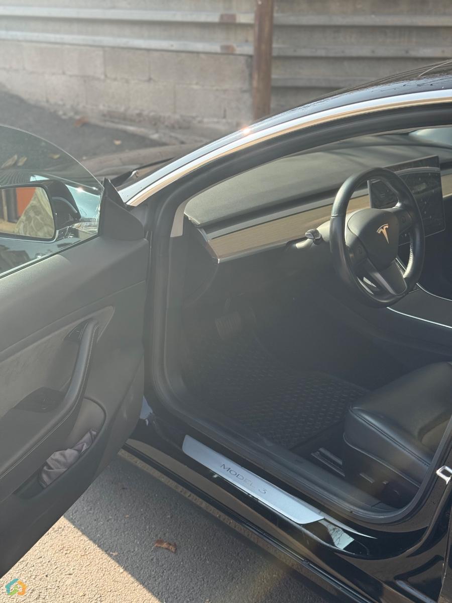 Tesla - image 13