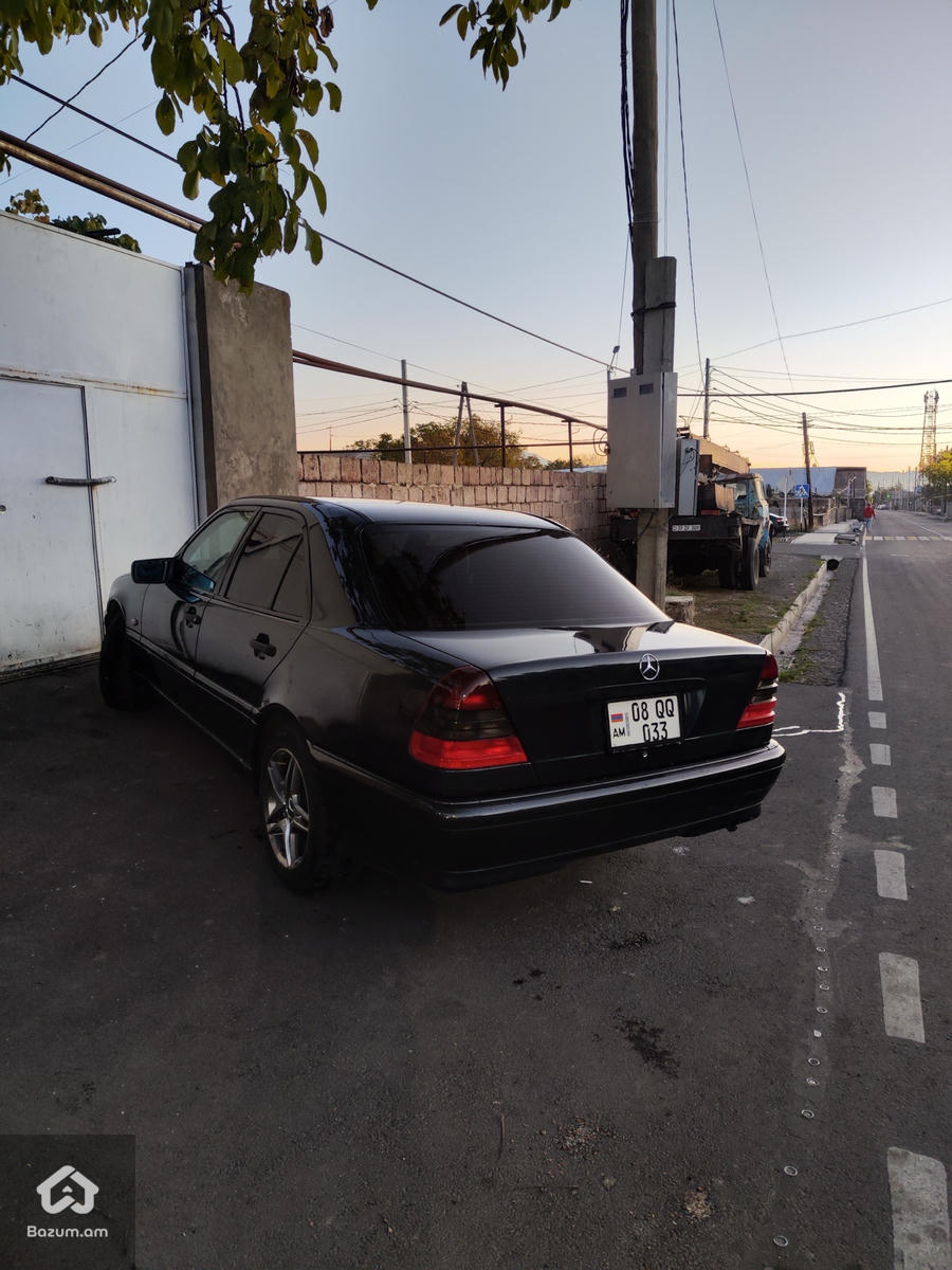 Mercedes Benz C200, Japan, գործարանային Ձախ ղեկ - image 2