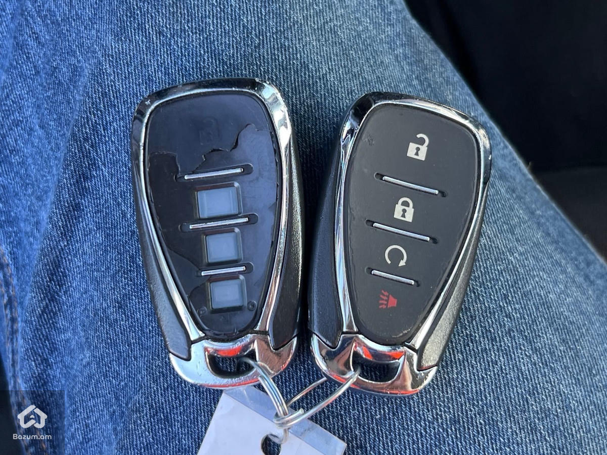 Chevrolet Volt 2 - image 11