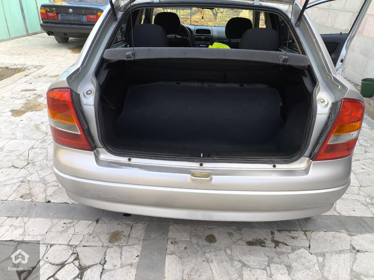 opel astra - image 11