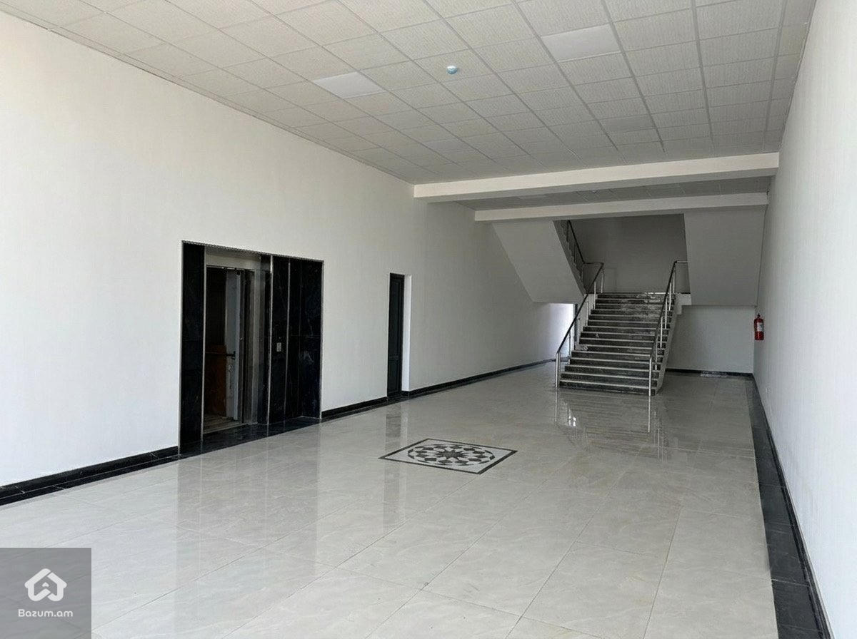 Վարձով է տրվում կոմերցիոն տարածք Էրեբունիում Դավիթ Բեկ փողոցում - image 10