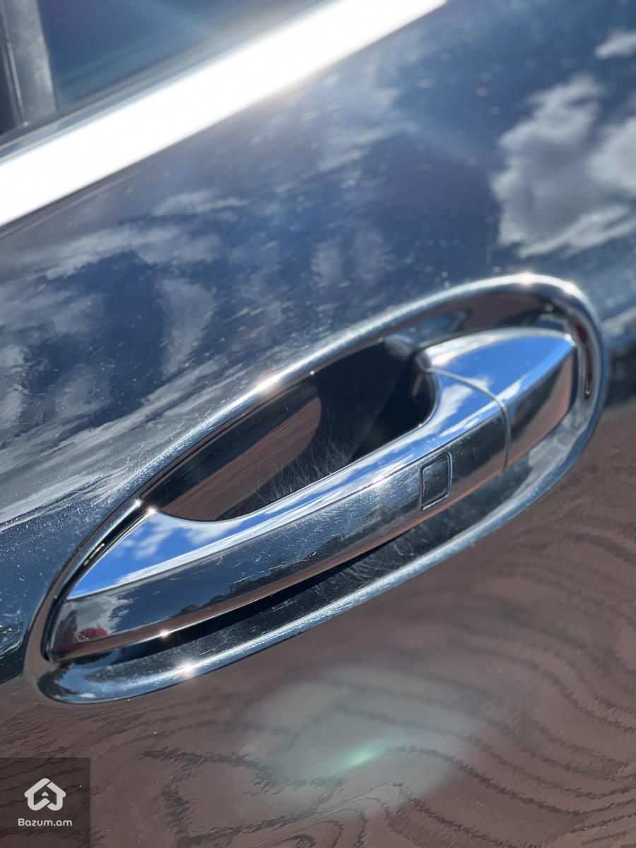 Mercedes Benz GLA 250 - image 13
