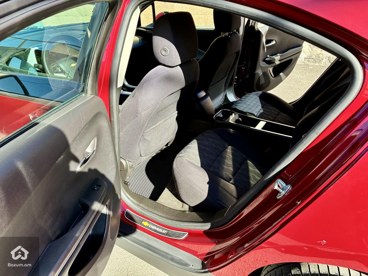 Chevrolet Volt 2013 - image 6