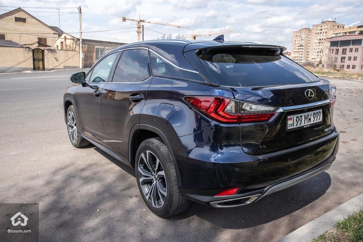 2021 Lexus RX350 - image 7
