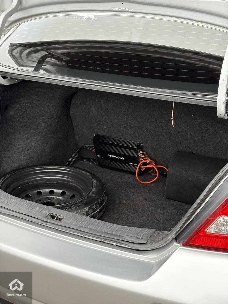 Nissan Versa 2008 - image 6