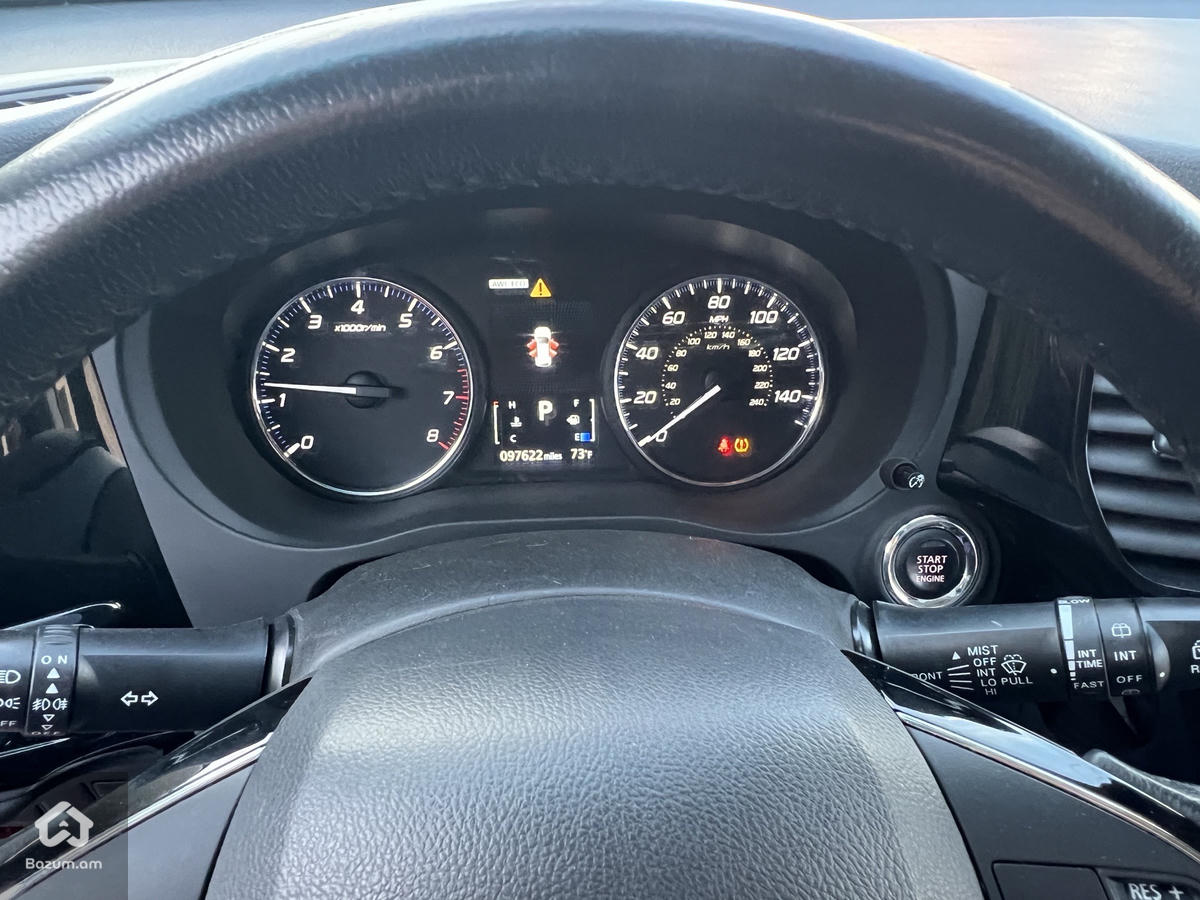 Mitsubishi Outlander 2018 - image 12