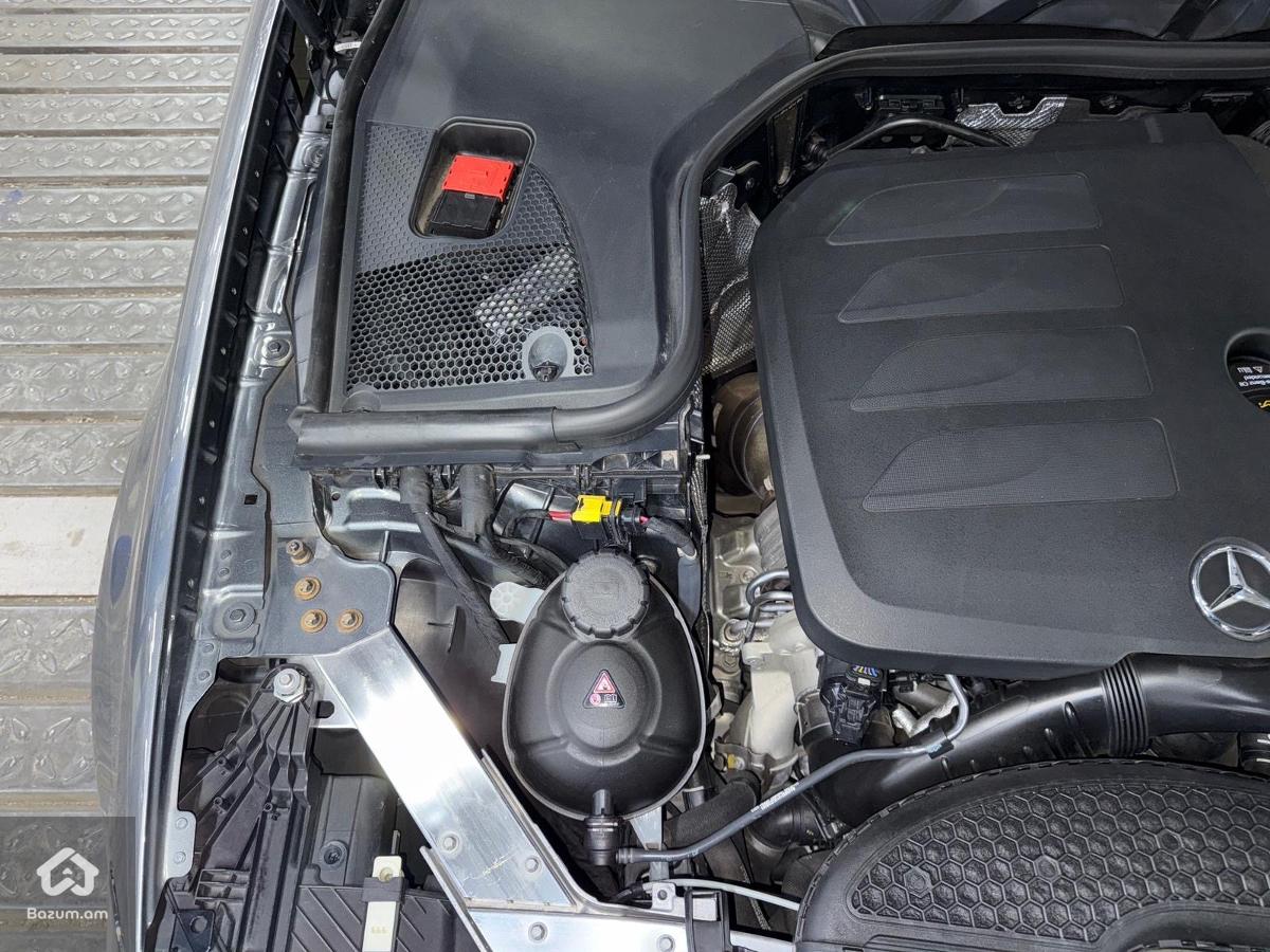 Mercedes Benz E350 AMG Line W213 - image 31