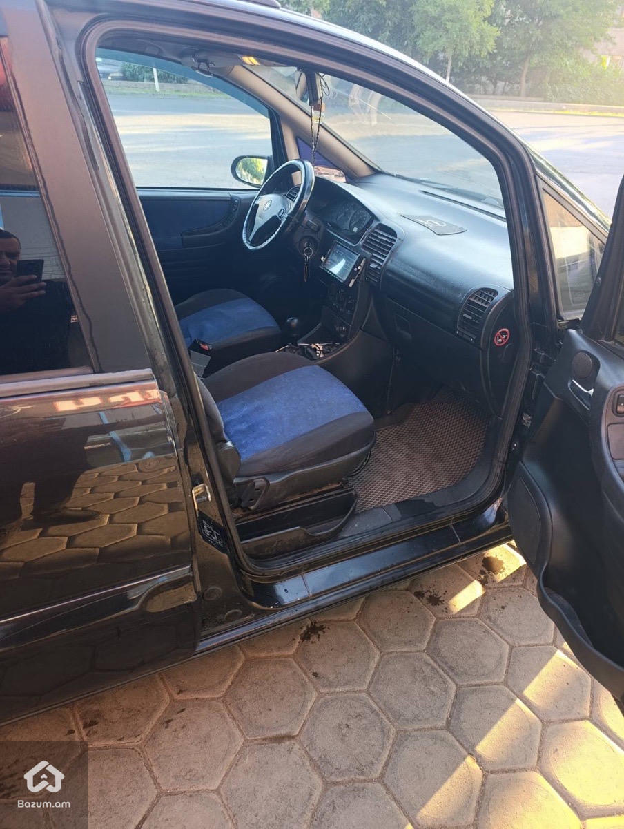 Opel Zafira - image 7