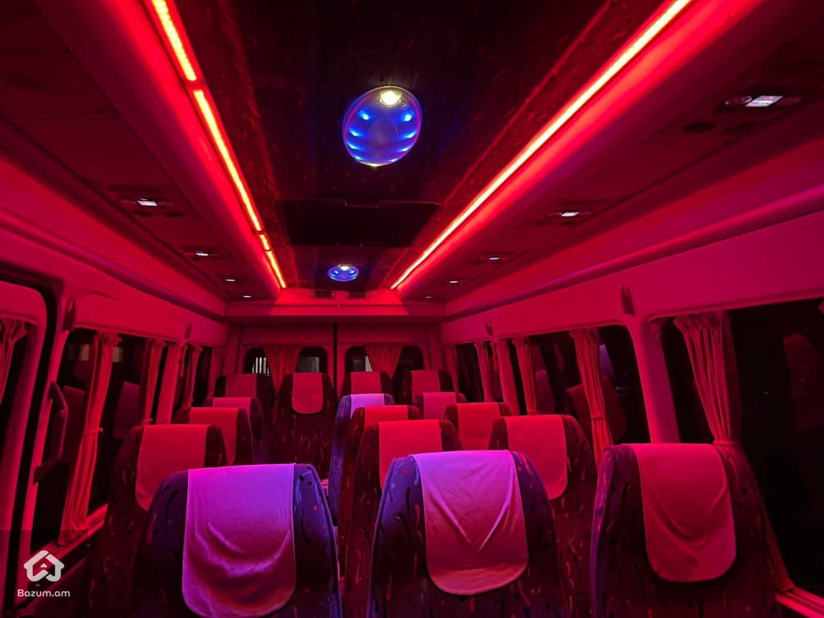 Mercedes benz SPRINTER - image 2