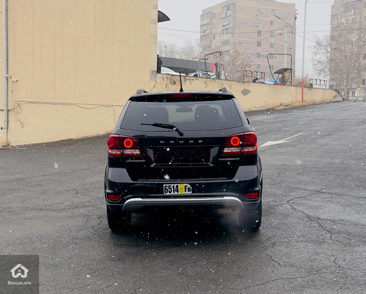 DODGE JOURNEY CROSSROAD - image 6