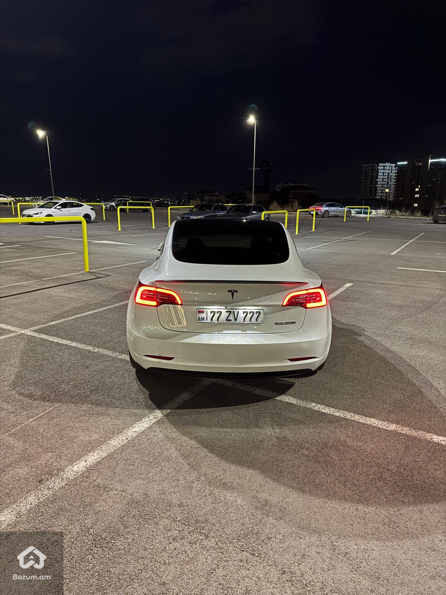 Tesla Model 3 Performance  - image 3