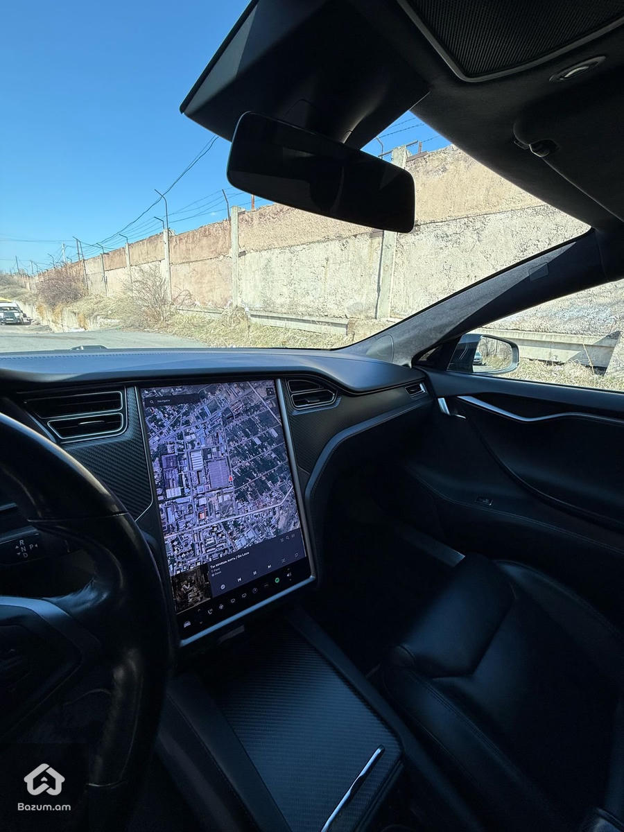 Tesla Model S Long Range Dual Motor - image 10