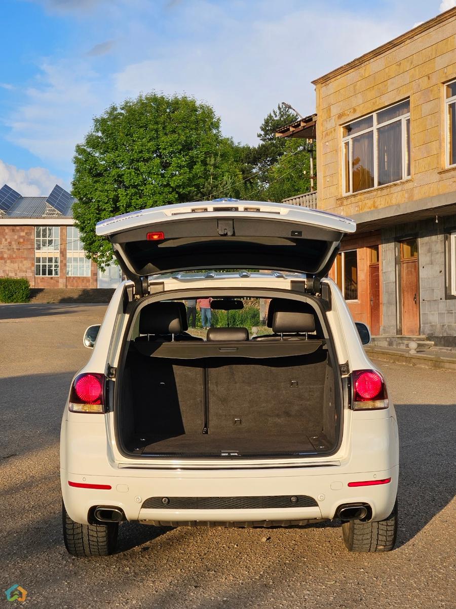 Volkswagen Touareg - image 10