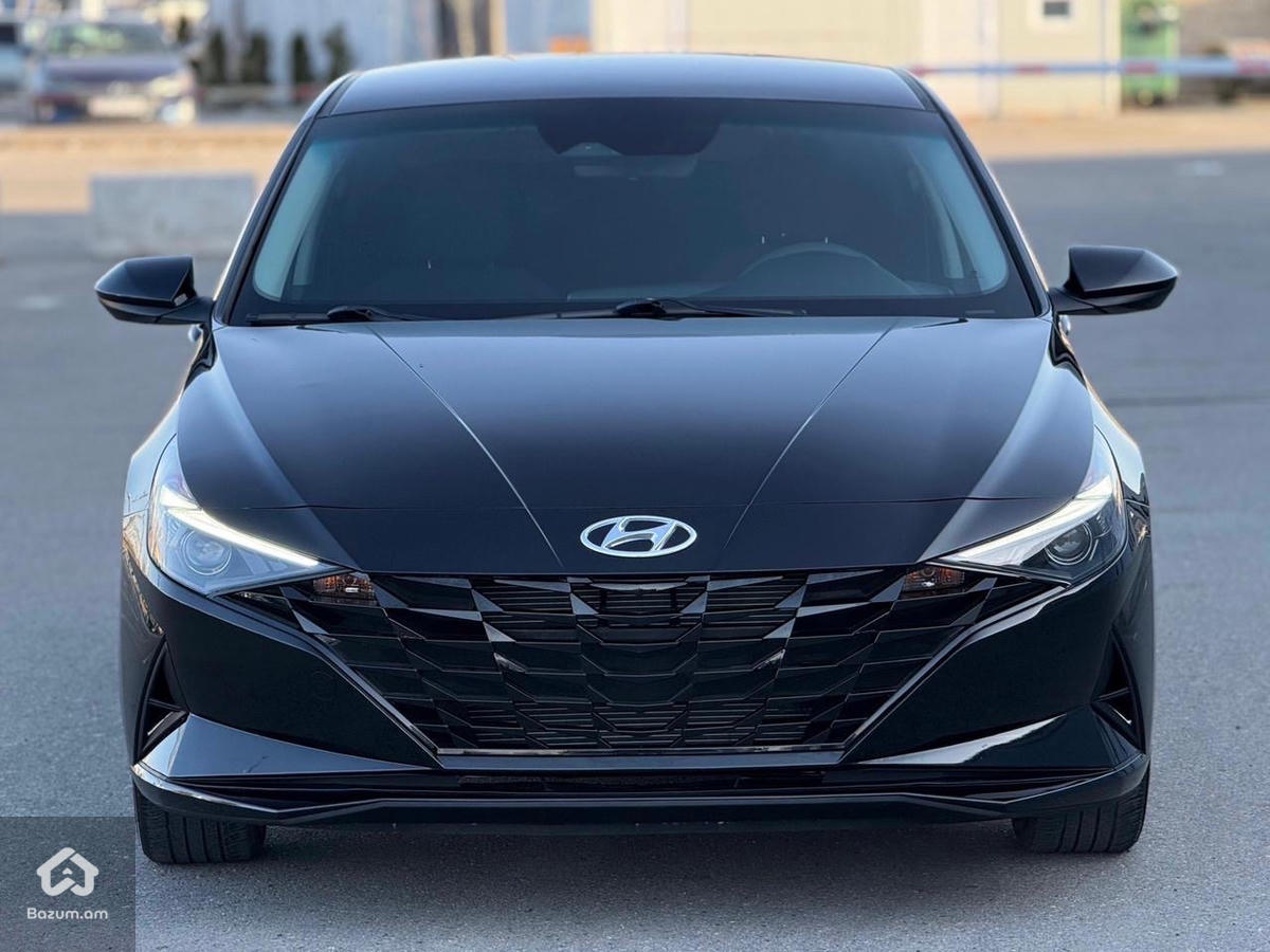 Hyundai Elantra - image 15