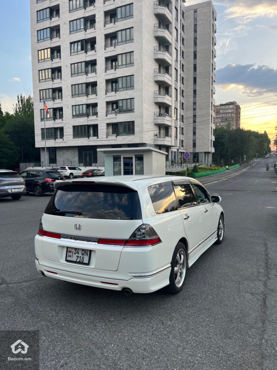 Honda Odyssey - image 4