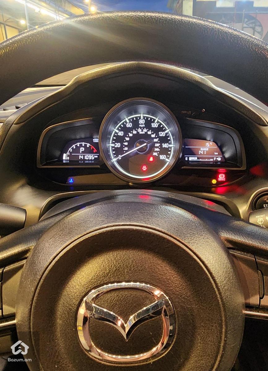 Mazda 3 sport - image 9