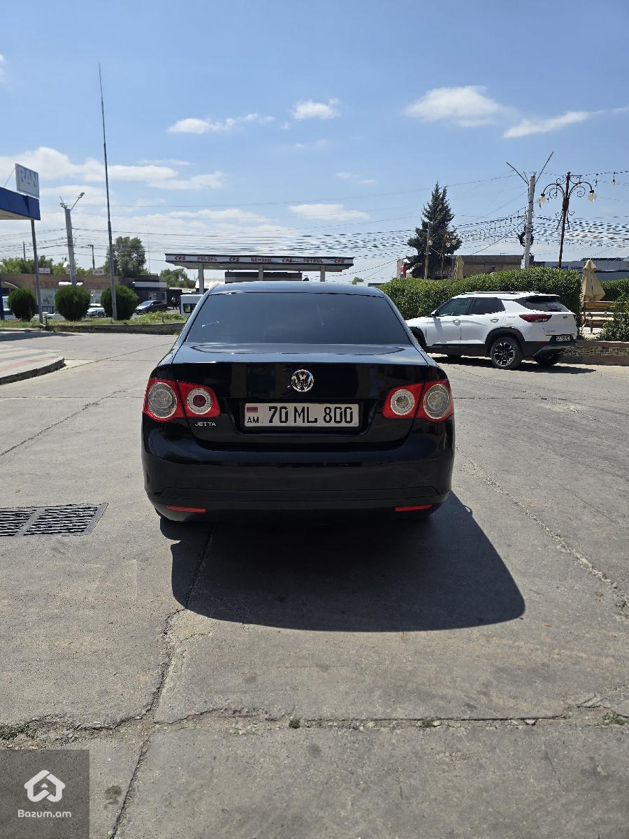 Volkswagen Jetta - image 6