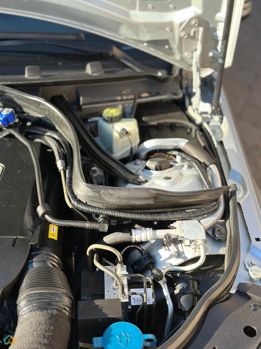 Mercedes benz c300 - image 28