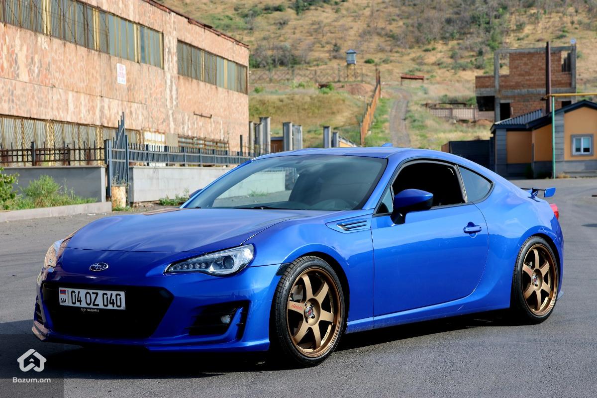 Subaru BRZ - image 2