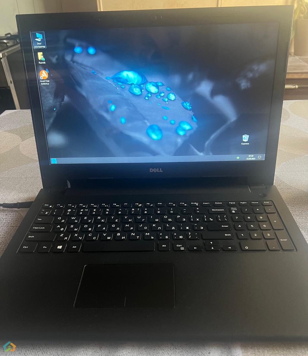 Dell, Intel Core 3, 4 GB RAM