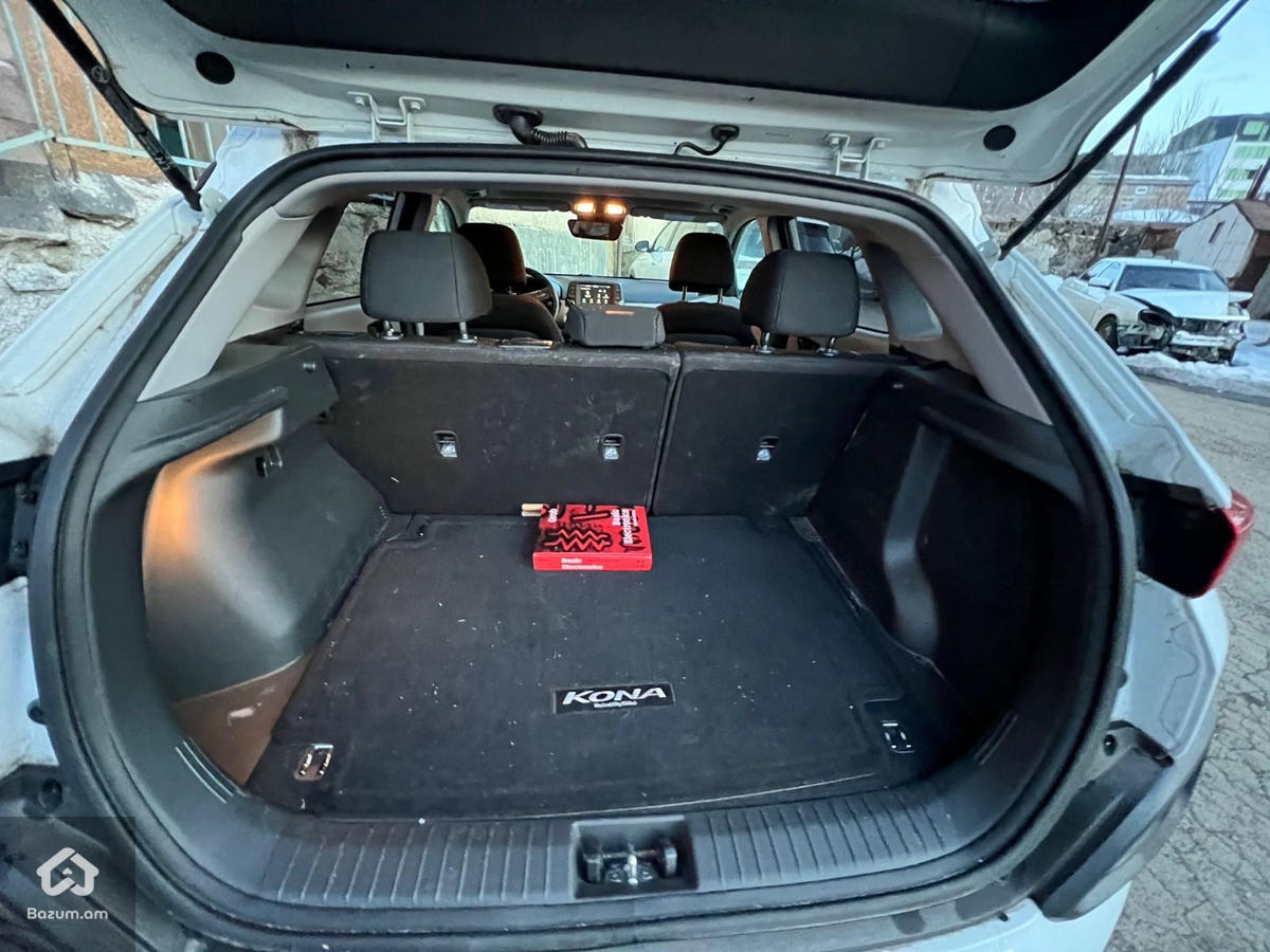 Hyundai Kona - image 8