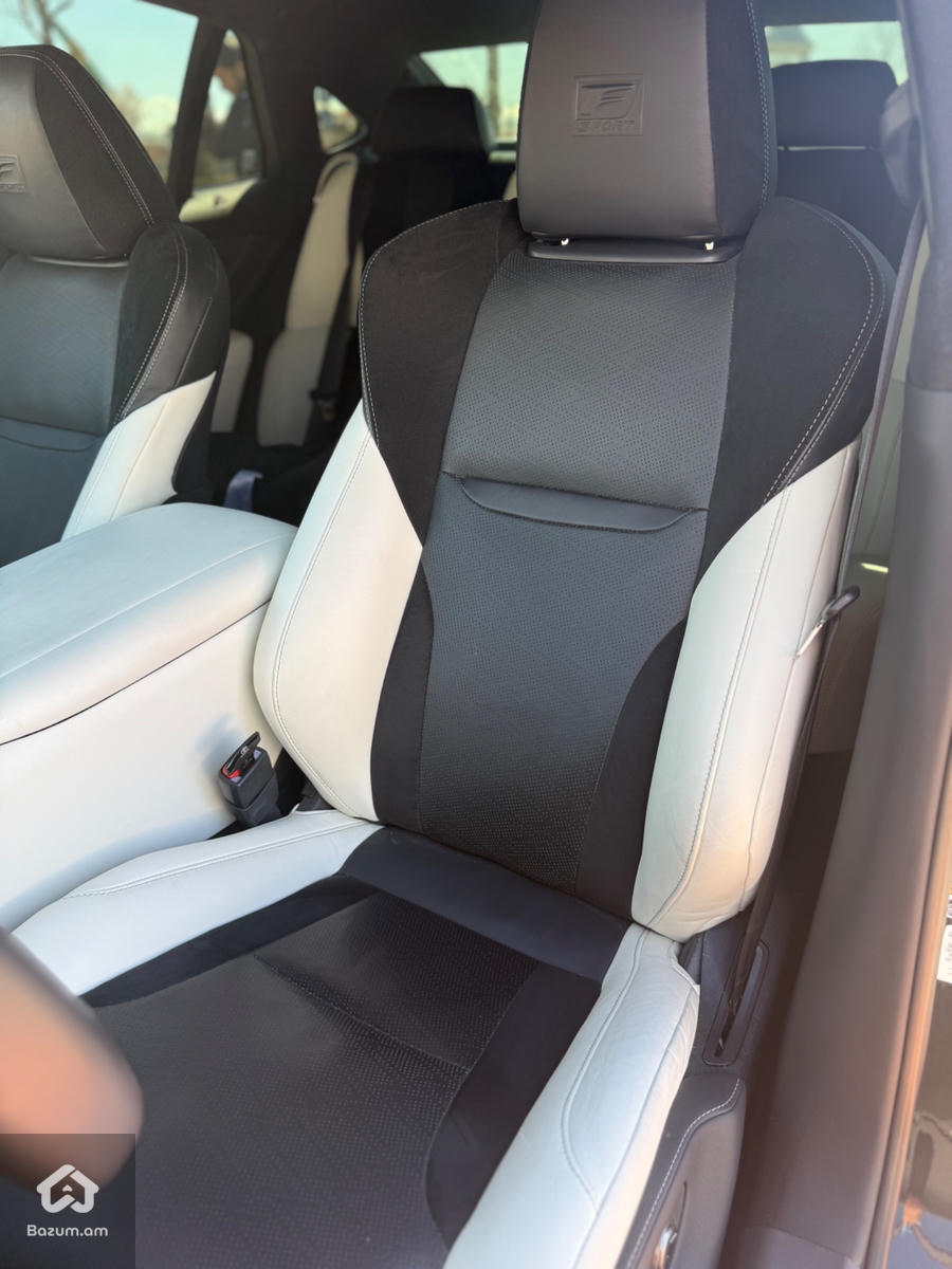 Lexus LS500 F Sport  - image 6