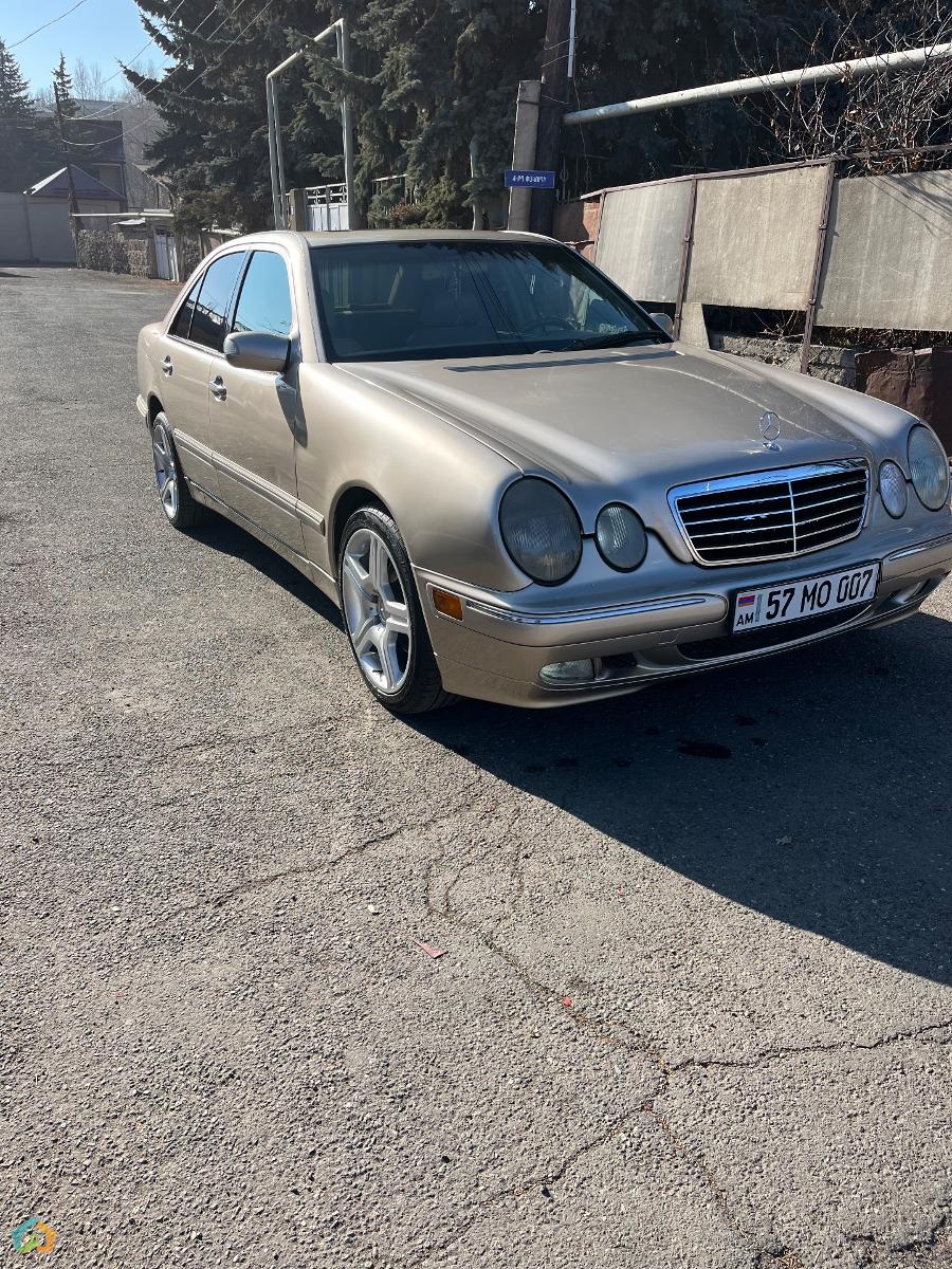 Mercedes-Benz E-class - image 2