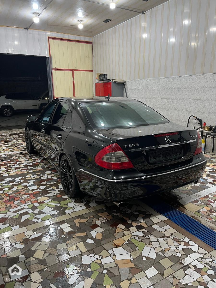 Mercedes E350 4 matic - image 7