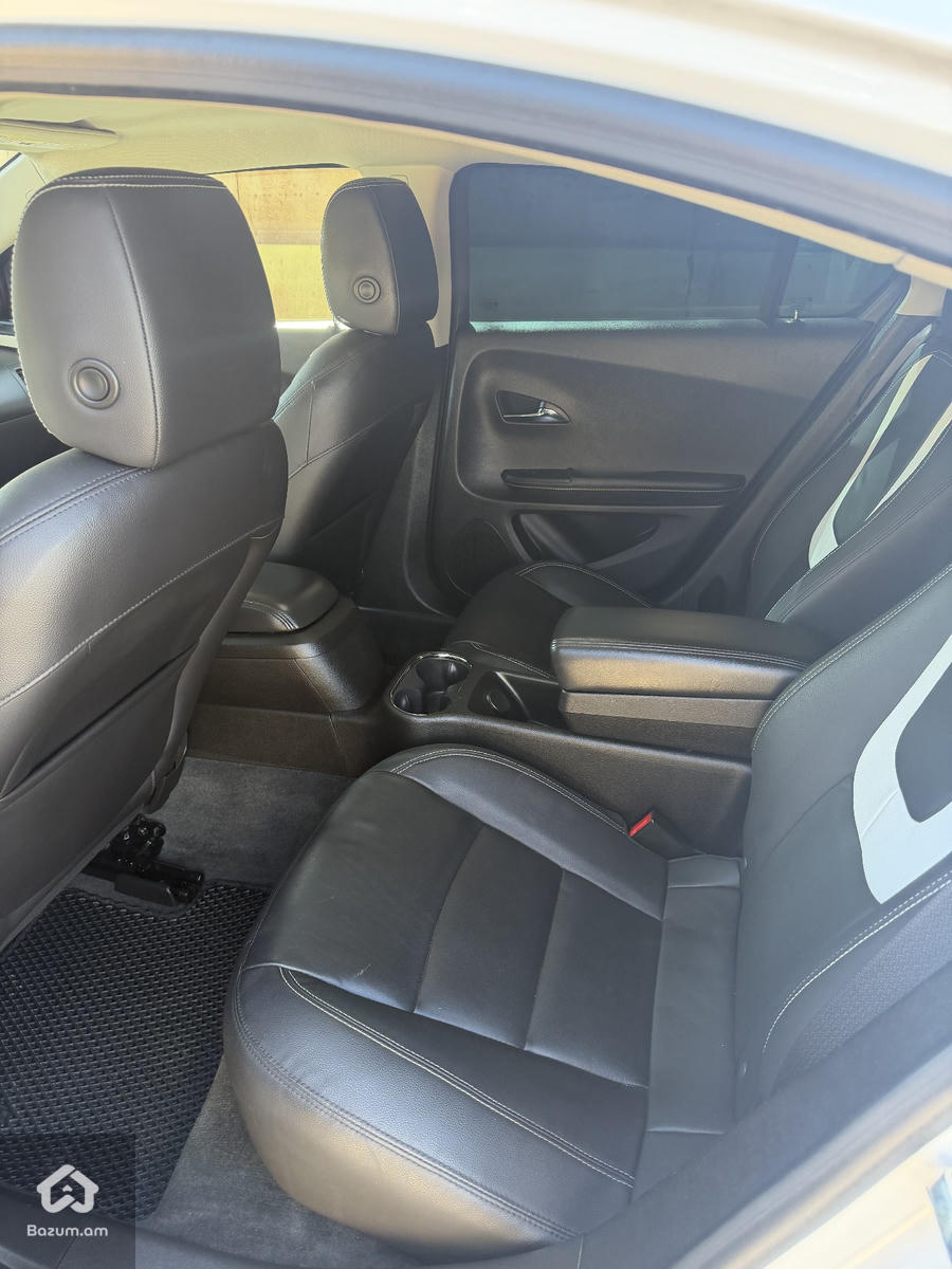 Chevrolet volt 2013 - image 8