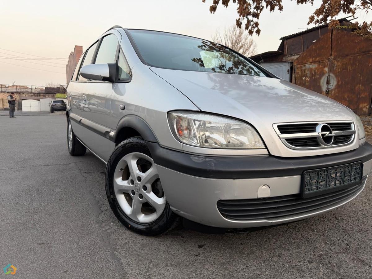 Opel Zafira 1.8Z - image 9
